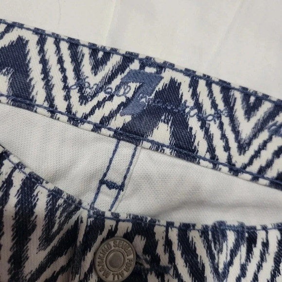 NWOT 7 For All Mankind The Cropped Skinny in Blue & White Ikat Print, Sz 26. - Picture 5 of 7